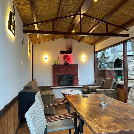 فيلة Kule سبانجا